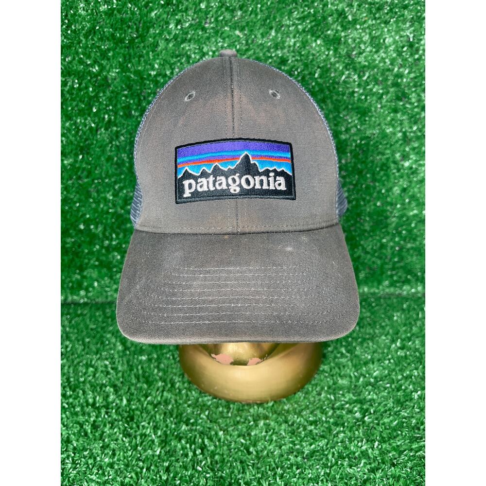 Patagonia P-6 Logo LoPro Trucker Hat Mesh Snap Back Forge Gray
